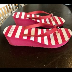 Coach flip flops